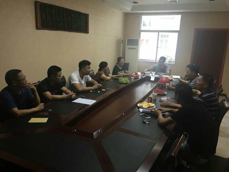 2017年7月1日黨員會(huì)議《會(huì)議主題：一、學(xué)習(xí)廖俊波找差距、抓落實(shí)主題組織生活會(huì)。二、學(xué)習(xí)袁毅同志在學(xué)習(xí)廖俊波同志先進(jìn)事跡座談會(huì)上的講話。三、劉云山在福建調(diào)研時(shí)強(qiáng)調(diào)學(xué)習(xí)弘揚(yáng)廖俊波同志崇高精神在為民實(shí)干中發(fā)揮先鋒模范作用的文章?！? onmousewheel=